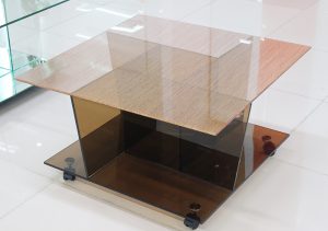 стол со стеклом